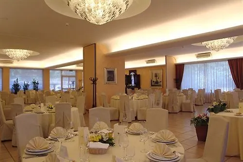 Garden Hotel San Giovanni La Punta 4*,  Italy