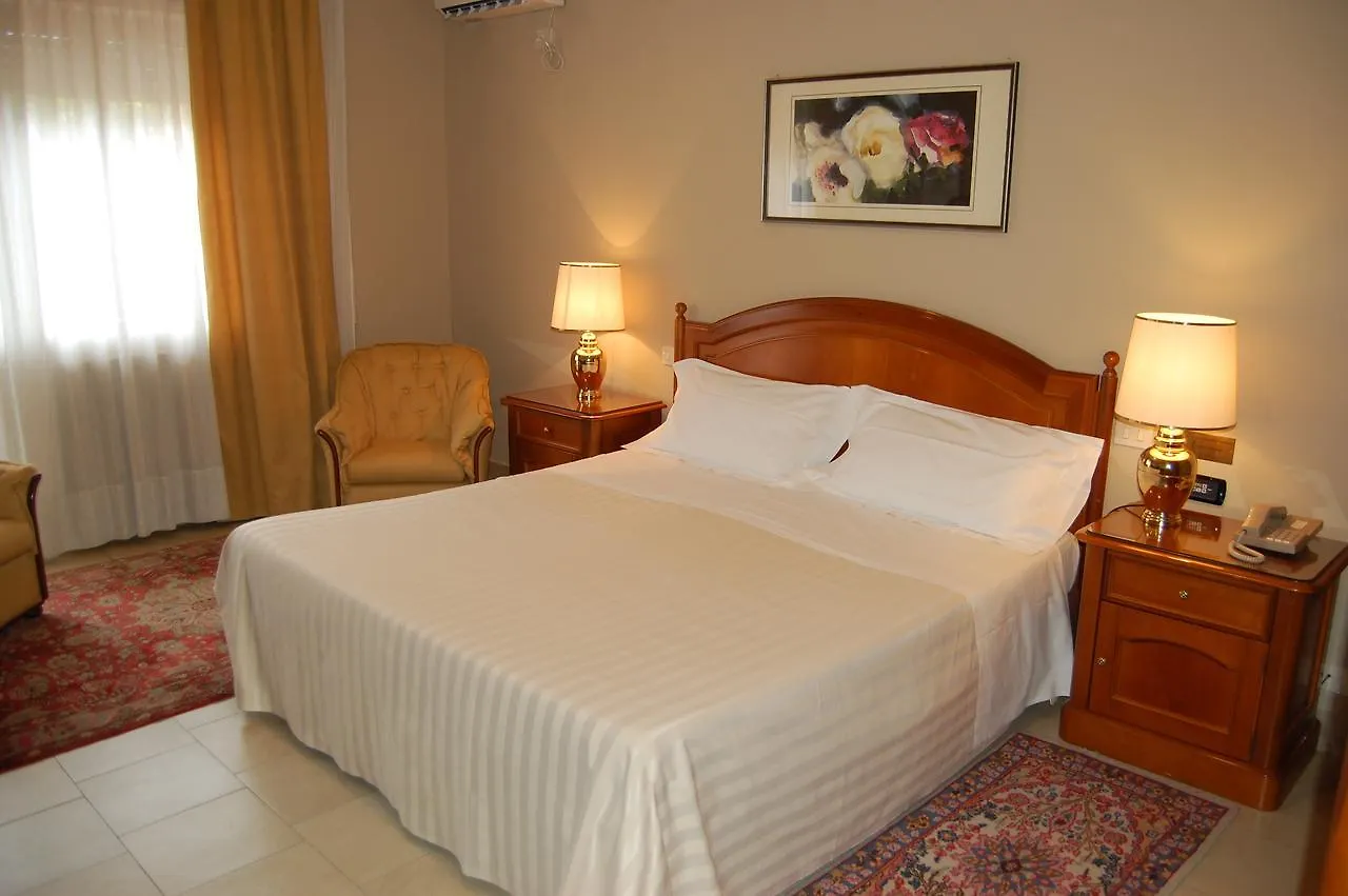 Garden Hotel San Giovanni La Punta 4*,